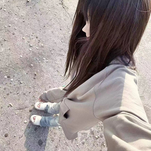 妹妹帮我用脚射
